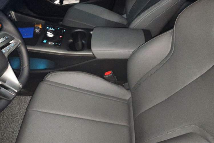 Used BYD Qin PLUS 2025 DM-i Smart Drive 55KM Leading Model Left Front Seat