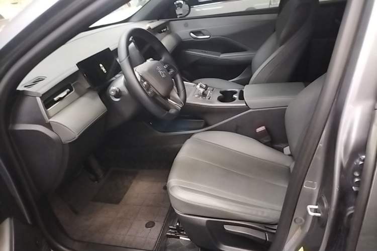 Used BYD Qin PLUS 2025 DM-i Smart Drive 55KM Leading Model Left Front Seat