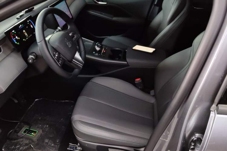 Used BYD Qin PLUS 2025 DM-i Smart Drive 55KM Leading Model Left Front Seat