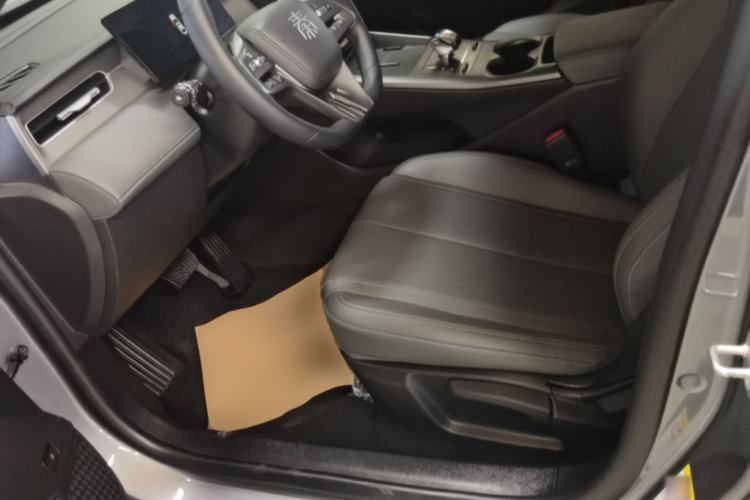 Used BYD Qin PLUS 2025 DM-i Smart Drive 55KM Leading Model Left Front Seat