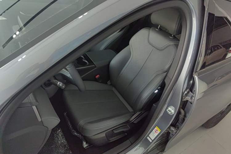 Used BYD Qin PLUS 2025 DM-i Smart Drive 55KM Leading Model Left Front Seat