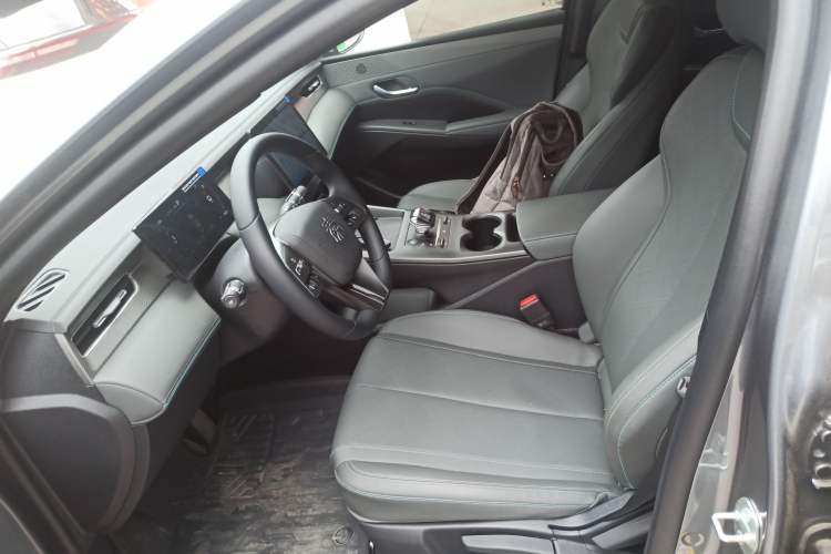 Used BYD Qin PLUS 2025 DM-i Smart Drive 55KM Leading Model Left Front Seat