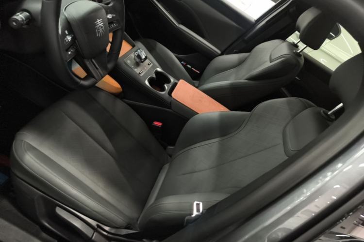 Used BYD Qin PLUS 2025 DM-i Smart Drive 55KM Leading Model Left Front Seat