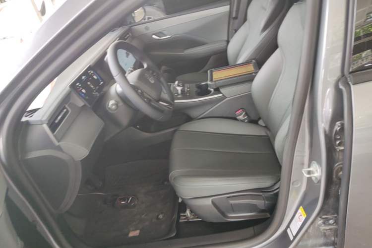 Used BYD Qin PLUS 2025 DM-i Smart Drive 55KM Leading Model Left Front Seat