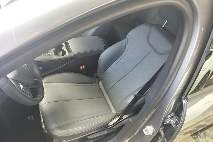 Used BYD Qin PLUS 2025 DM-i Smart Drive 55KM Leading Model Left Front Seat
