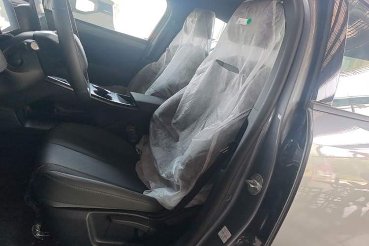 Used BYD Qin PLUS  Left Front Seat