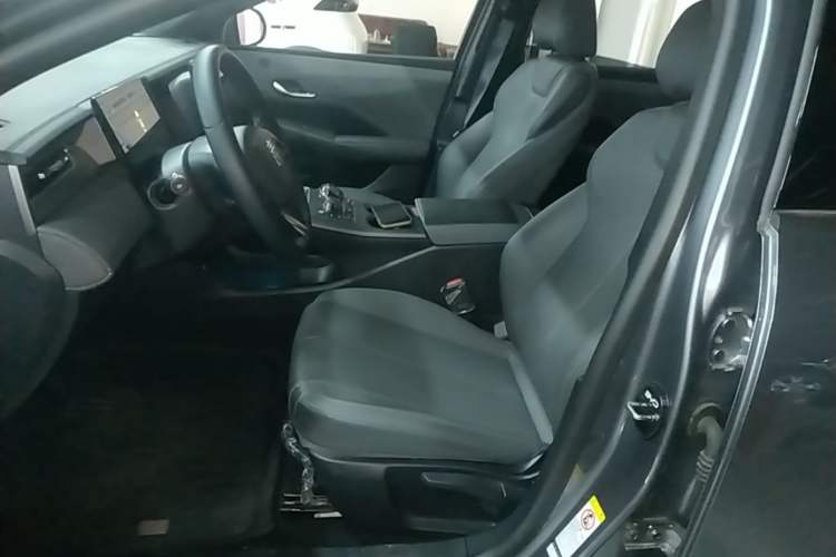 Used BYD Qin PLUS 2025 DM-i Smart Drive 55KM Leading Model Left Front Seat