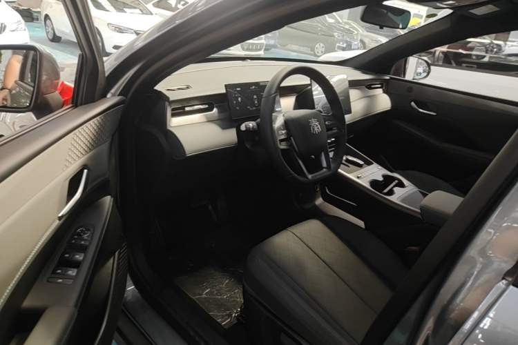 Used BYD Qin PLUS  Left Front Seat