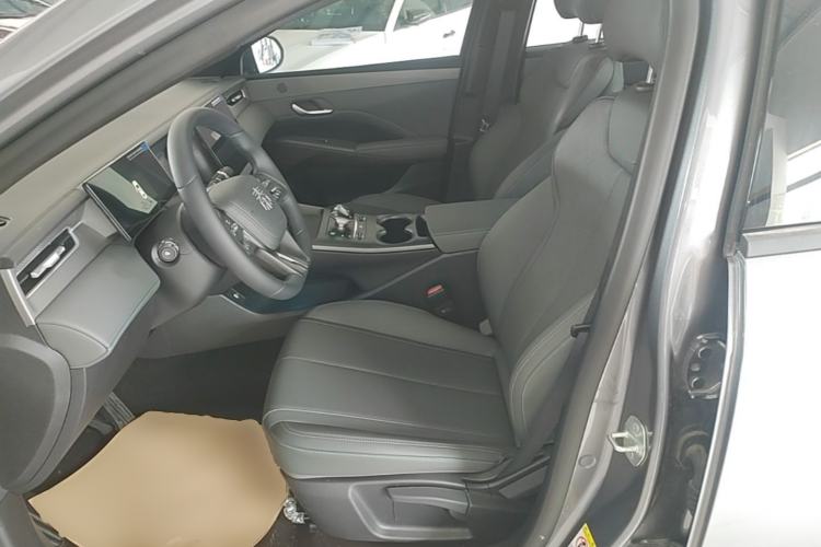 Used BYD Qin PLUS 2025 DM-i Smart Drive 55KM Leading Model Left Front Seat