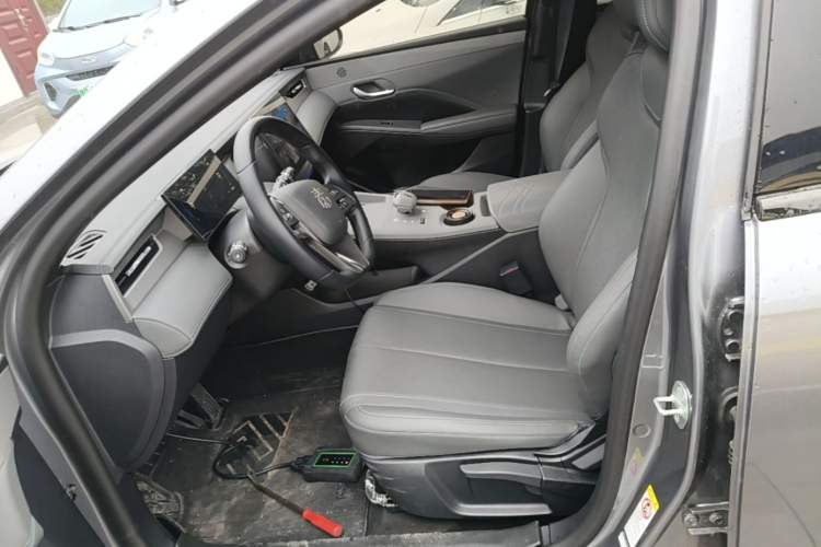 Used BYD Qin PLUS 2025 DM-i Smart Drive 55KM Leading Model Left Front Seat