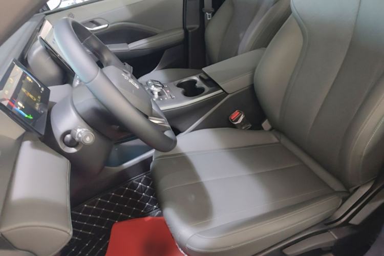 Used BYD Qin PLUS 2025 DM-i Smart Drive 55KM Leading Model Left Front Seat