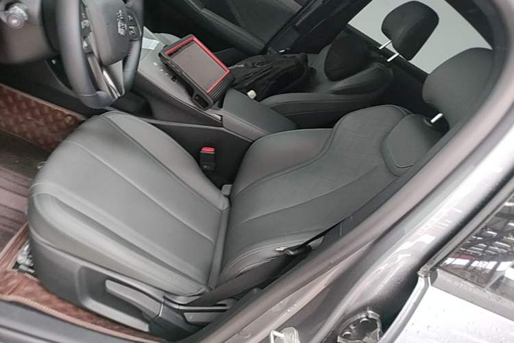 Used BYD Qin PLUS 2025 DM-i Smart Drive 55KM Leading Model Left Front Seat