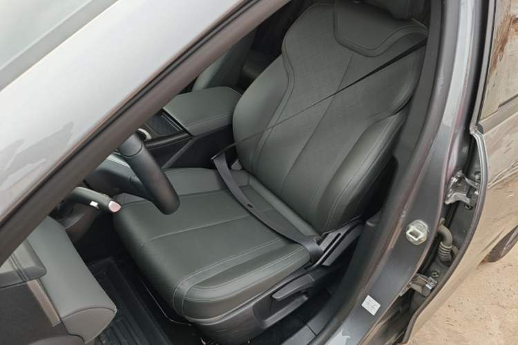 Used BYD Qin PLUS  Left Front Seat