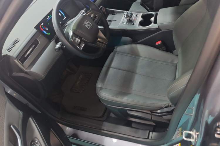 Used BYD Qin PLUS 2025 DM-i Smart Drive 55KM Leading Model Left Front Seat