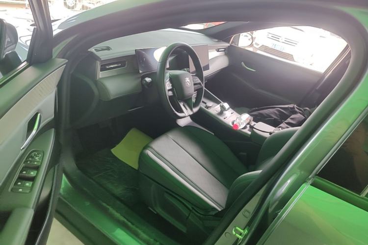 Used BYD Qin PLUS 2025 DM-i Smart Drive 55KM Leading Model Left Front Seat