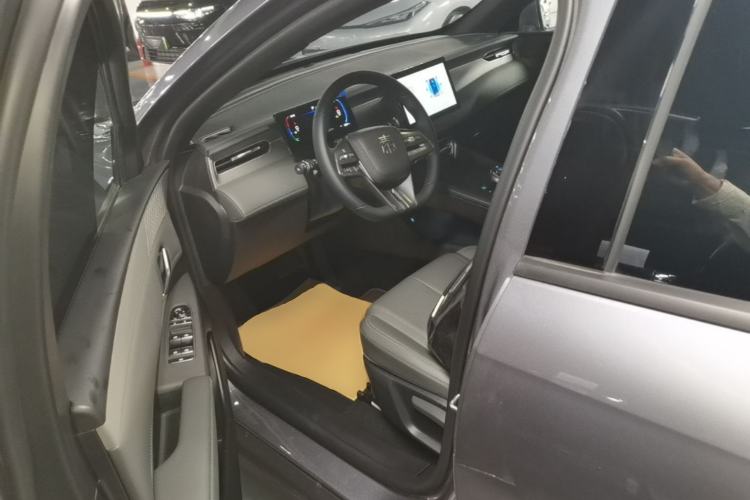 Used BYD Qin PLUS 2025 DM-i Smart Drive 55KM Leading Model Left Front Seat