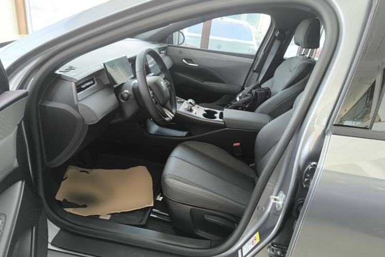 Used BYD Qin PLUS 2025 DM-i Smart Drive 55KM Leading Model Left Front Seat