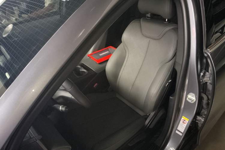 Used BYD Qin PLUS 2025 DM-i Smart Drive 55KM Leading Model Left Front Seat