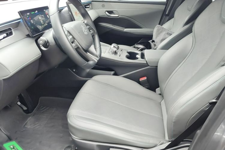 Used BYD Qin PLUS 2025 DM-i Smart Drive 55KM Leading Model Left Front Seat