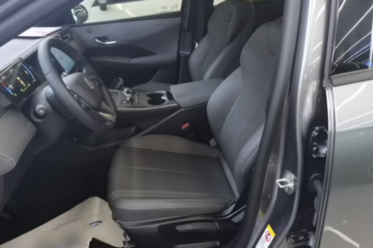 Used BYD Qin PLUS 2025 DM-i Smart Drive 55KM Leading Model Left Front Seat