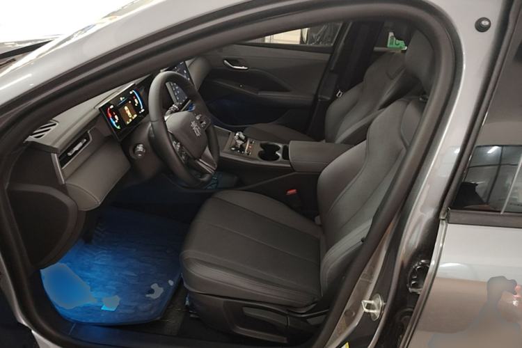 Used BYD Qin PLUS 2025 DM-i Smart Drive 55KM Leading Model Left Front Seat