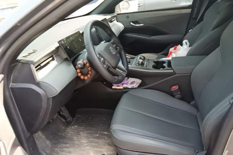 Used BYD Qin PLUS 2025 DM-i Smart Drive 55KM Leading Model Left Front Seat
