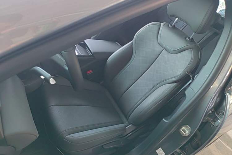 Used BYD Qin PLUS  Left Front Seat