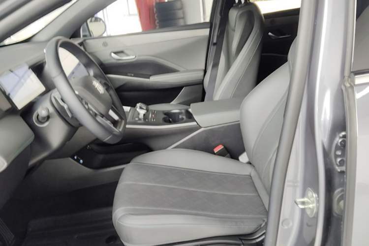 Used BYD Qin PLUS 2025 EV Smart Drive Edition 510KM Leading Model Left Front Seat