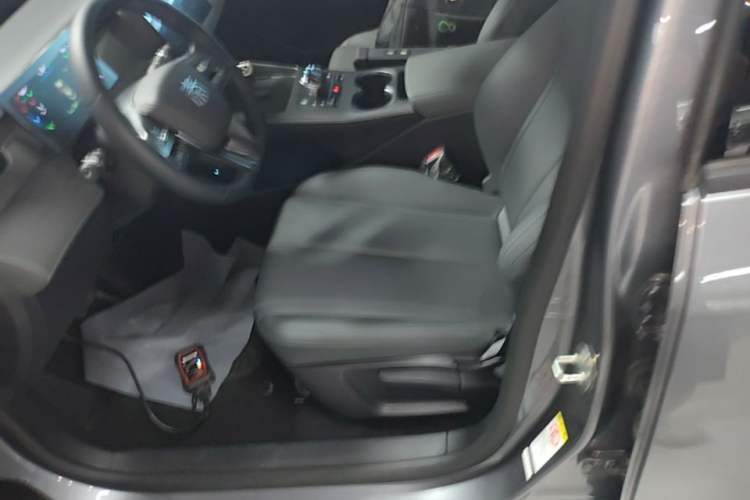 Used BYD Qin PLUS 2025 DM-i Smart Drive 55KM Leading Model Left Front Seat