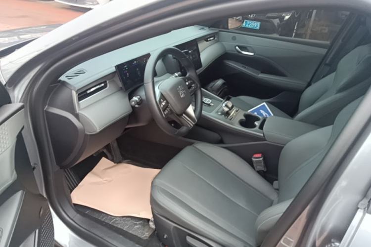 Used BYD Qin PLUS 2025 DM-i Smart Drive 55KM Leading Model Left Front Seat