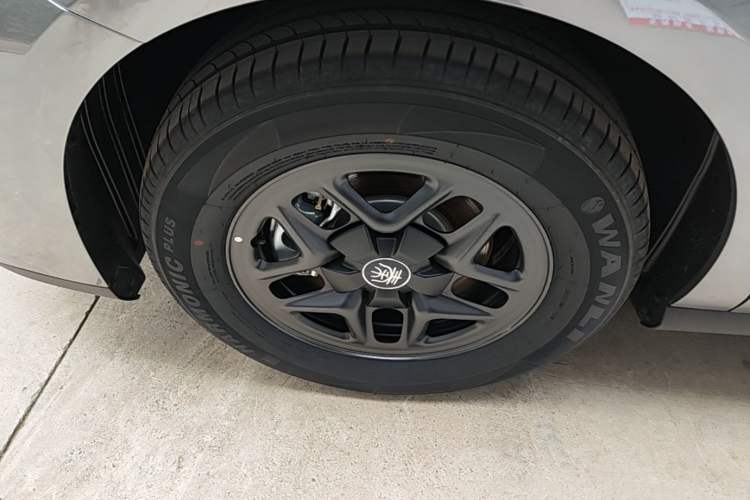 Used BYD Qin PLUS  Left Front Wheel Hub