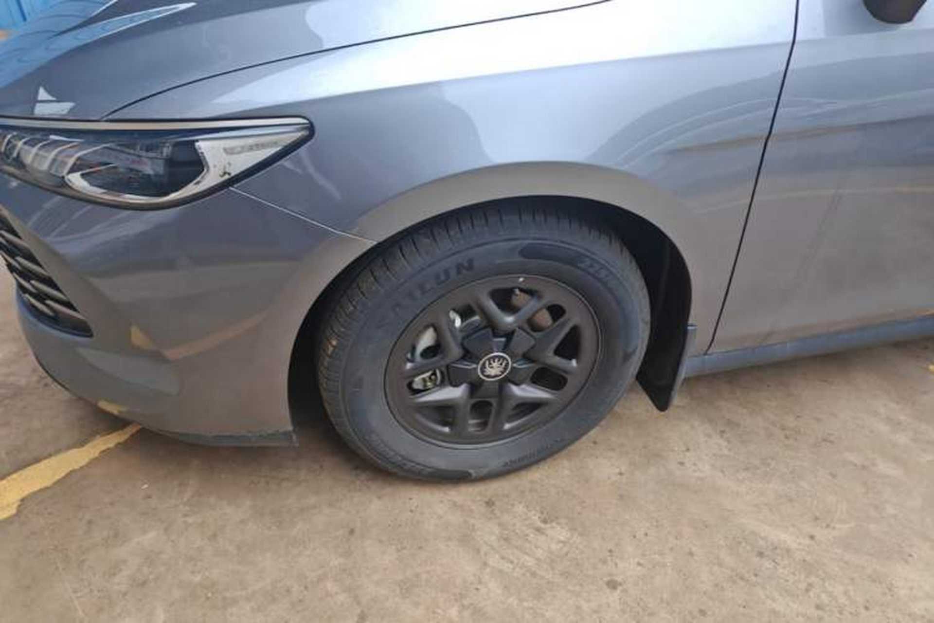 Used BYD Qin PLUS 2025 DM-i Smart Drive 55KM Leading Model Left Front Wheel Hub