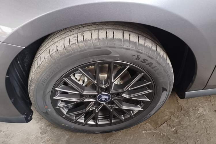 Used BYD Qin PLUS 2025 EV Smart Drive Edition 420KM Leading Model Left Front Wheel Hub