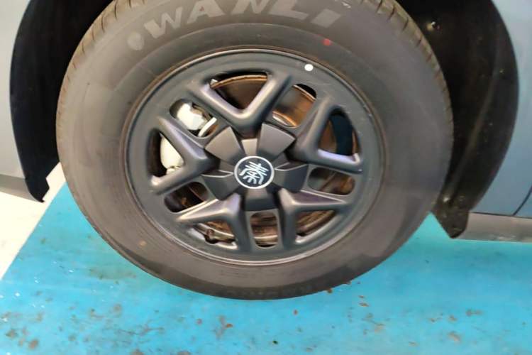 Used BYD Qin PLUS  Left Front Wheel Hub