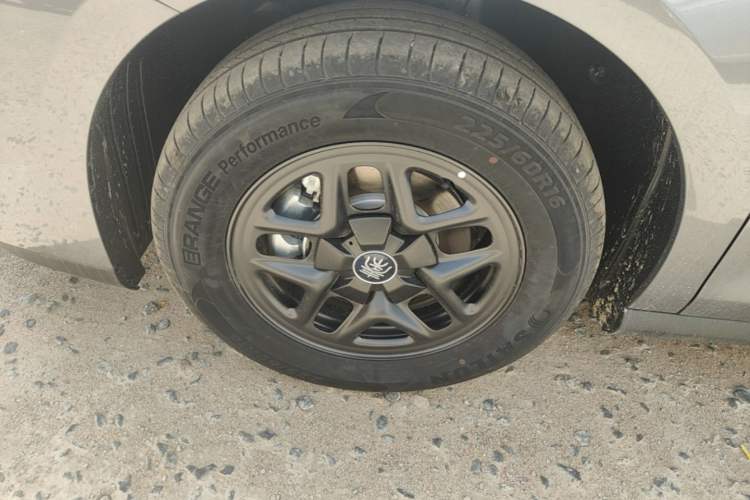 Used BYD Qin PLUS  Left Front Wheel Hub