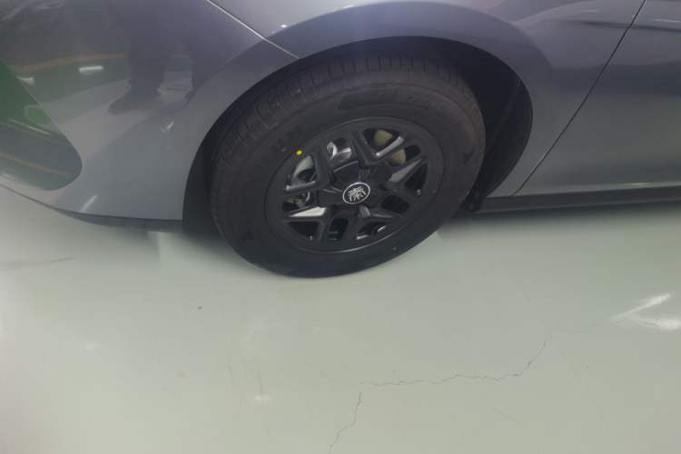 Used BYD Qin PLUS  Left Front Wheel Hub