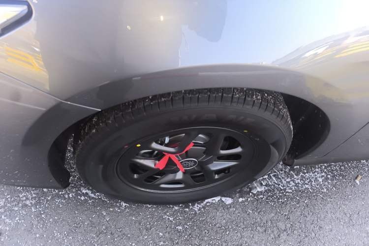 Used BYD Qin PLUS  Left Front Wheel Hub