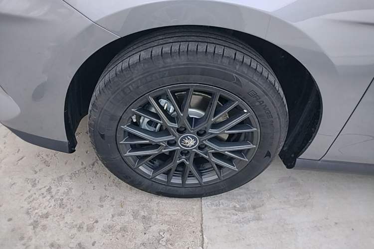 Used BYD Qin PLUS  Left Front Wheel Hub