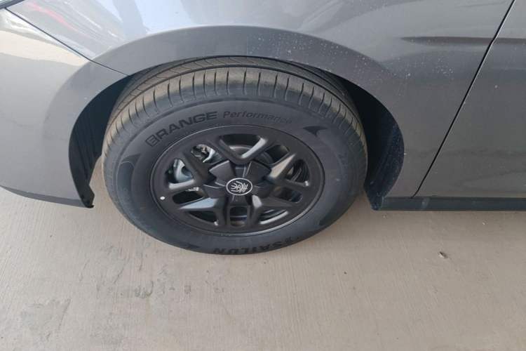 Used BYD Qin PLUS  Left Front Wheel Hub
