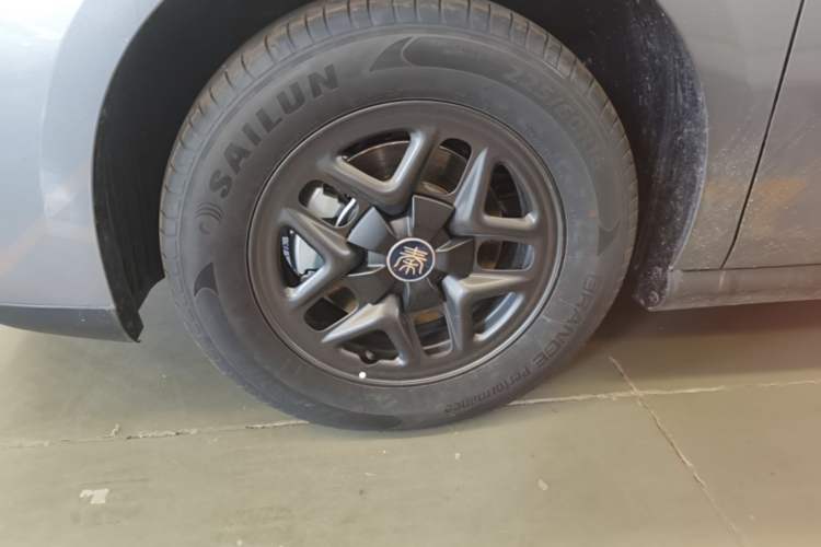 Used BYD Qin PLUS  Left Front Wheel Hub
