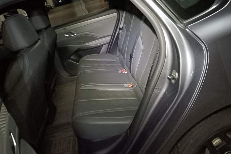 Used BYD Qin PLUS 2025 DM-i Smart Drive 55KM Leading Model Left Rear Seat
