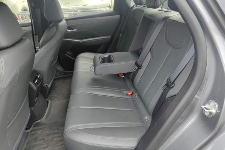 Used BYD Qin PLUS 2025 DM-i Smart Drive 120KM Superior Model Left Rear Seat