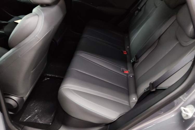 Used BYD Qin PLUS 2025 DM-i Smart Drive 55KM Leading Model Left Rear Seat