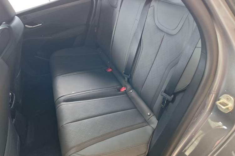 Used BYD Qin PLUS 2025 DM-i Smart Drive 55KM Leading Model Left Rear Seat