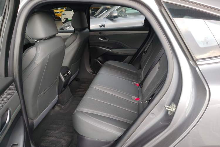 Used BYD Qin PLUS 2025 DM-i Smart Drive 55KM Beyond Model Left Rear Seat