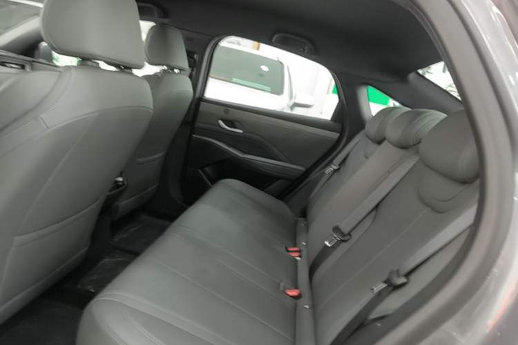 Used BYD Qin PLUS 2025 DM-i Smart Drive 55KM Leading Model Left Rear Seat