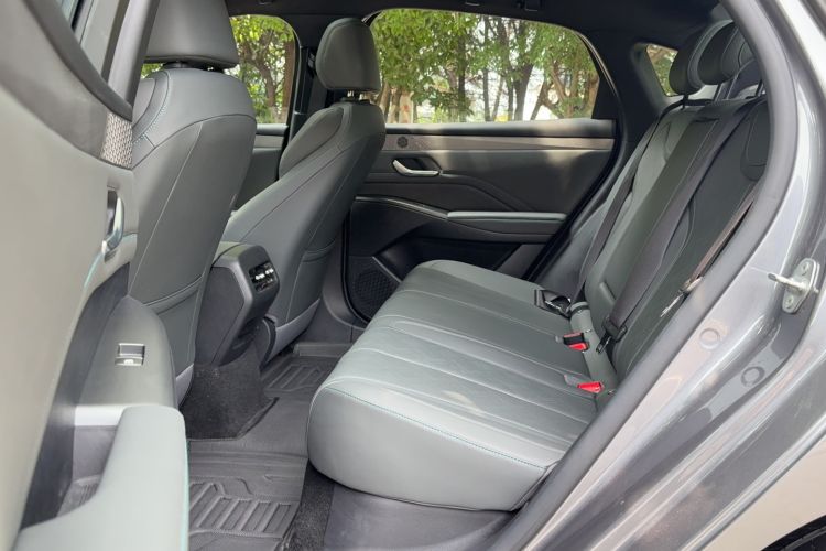 Used BYD Qin PLUS 2025 DM-i Smart Drive 55KM Beyond Model Left Rear Seat