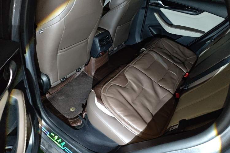 Used BYD Qin PLUS 2025 DM-i Smart Drive 55KM Leading Model Left Rear Seat