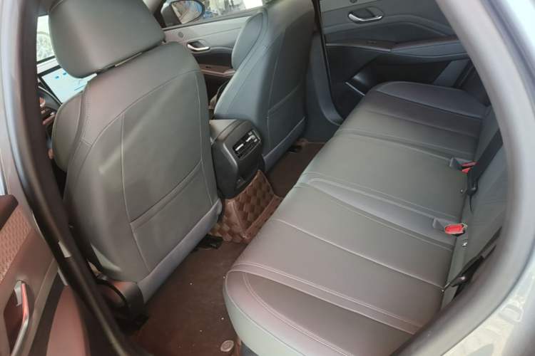 Used BYD Qin PLUS 2025 DM-i Smart Drive 55KM Leading Model Left Rear Seat
