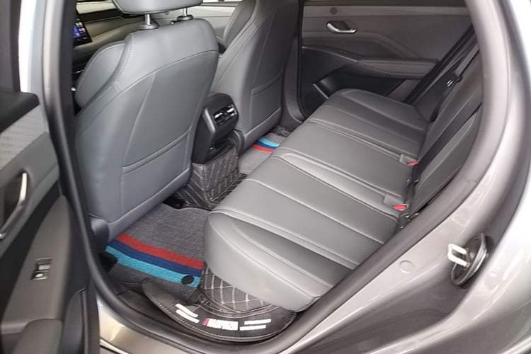 Used BYD Qin PLUS 2025 DM-i Smart Drive 55KM Leading Model Left Rear Seat